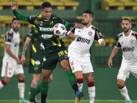 Con Isla, Flamengo derrota a Defensa y Justicia