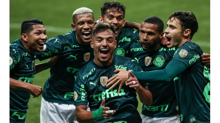 Palmeiras recupera a varios futbolistas para el partido con la UC.