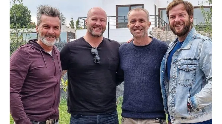 Cristián Sánchez junto a sus hermanos, entre ellos Aníbal.