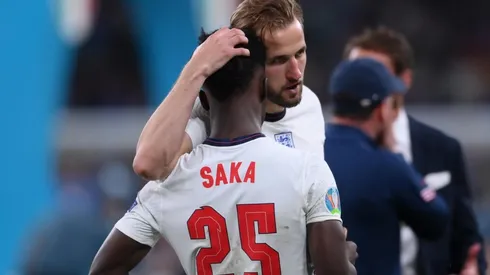 Harry Kane apoyó a sus compañeros