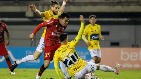 Everton empató de visita