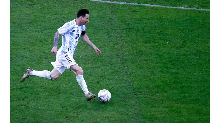 Ex entrenador de la selección argentina le pide a Lionel Messi seguir en el Barcelona