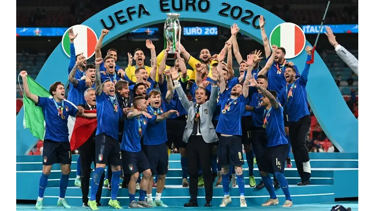 Italia levanta la segunda Eurocopa de su historia.