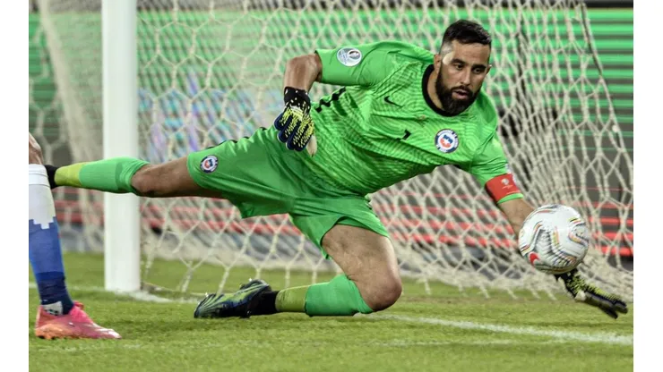 Claudio Bravo adelanta que el retiro está cerca y colgará los guantes en cuanto sienta que no puede aportar.