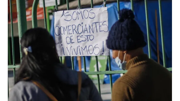 El cierre de grandes lugares de ventas informales ha provocado mermas en los bolsillos de los comerciantes.