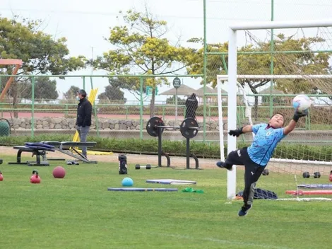 Hijo del Chupete Suazo se luce atajando en La Serena