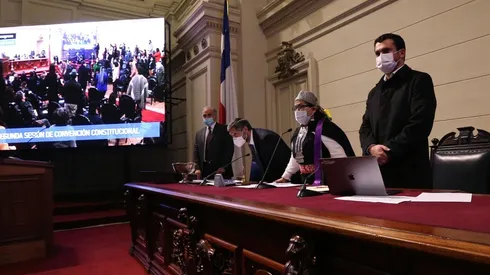 ¿Cuál es la petición de la Convención Constitucional sobre presos políticos?