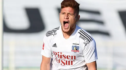 Leonardo Gil celebra el 2-0 parcial de Colo Colo