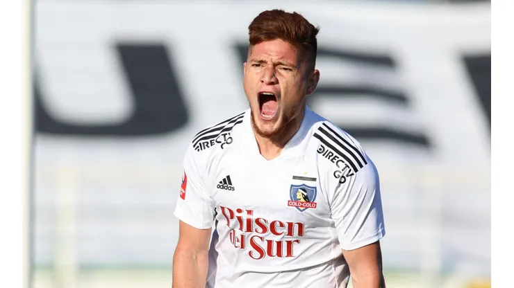 Leonardo Gil celebra el 2-0 parcial de Colo Colo