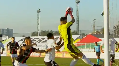 Cortés tuvo un tremendo error que le costó caro a Colo Colo