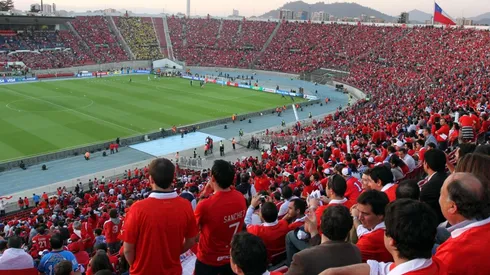 Los hinchas vuelven a los estadios después de un año y medio