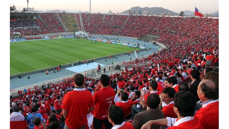 Los hinchas vuelven a los estadios después de un año y medio