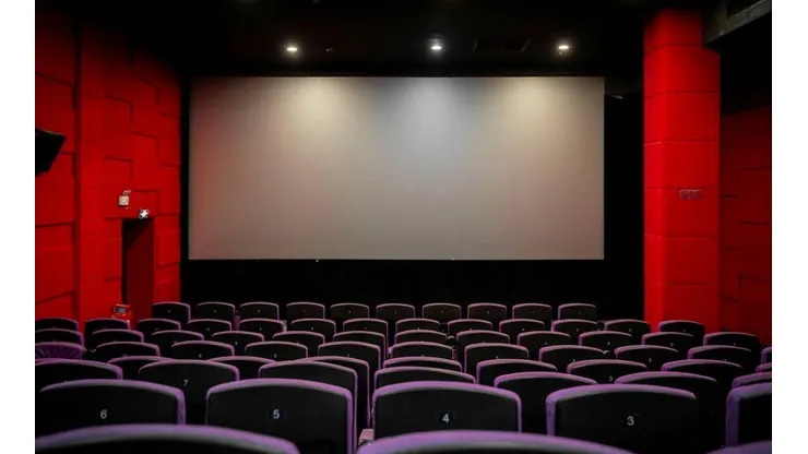 La mayoría de los cines de Chile lleva casi un año y medio cerrado.