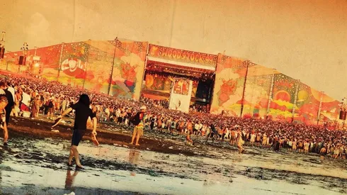 Woodstock 99: Peace, Love, And Rage es el primero de una serie de documentales llamada Music Box.
