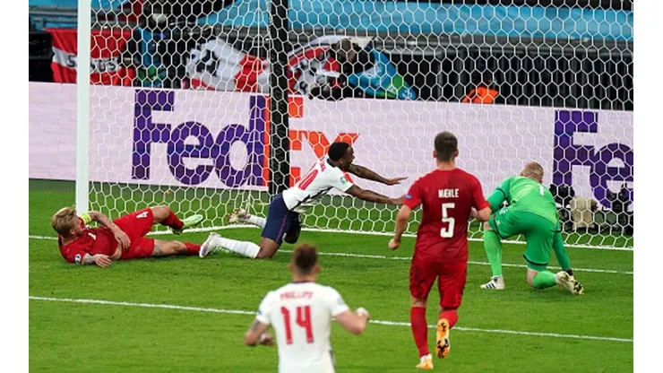 1-1 la semifinal: Inglaterra pone el empate contra Dinamarca.