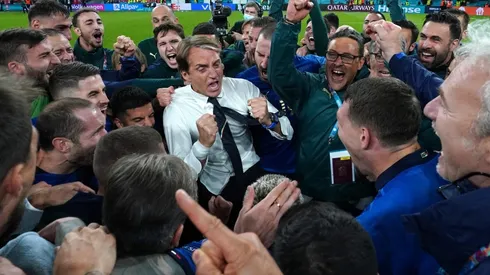 Roberto Mancini e Italia clasificados a la final de la Eurocopa.