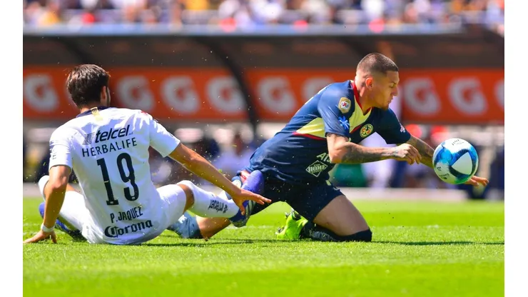 El chileno volvió a las canchas tras casi un año y medio sin fútbol.