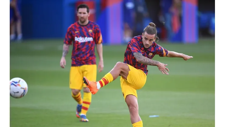 El francés está más fuera que dentro del Barcelona.