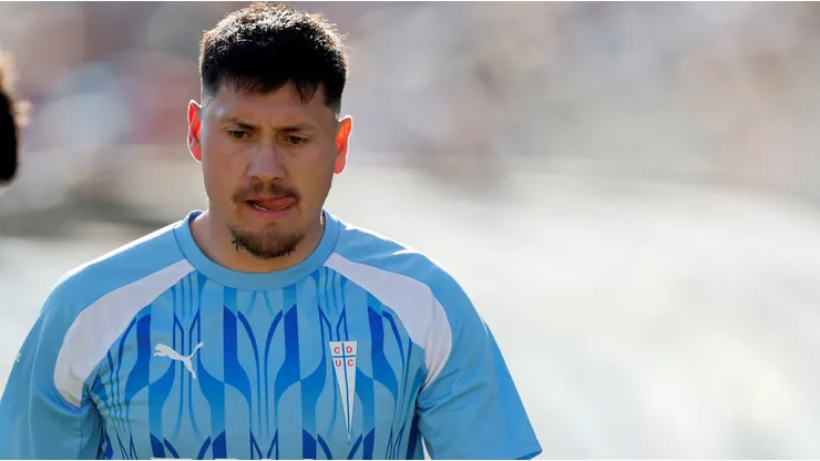 Nicolás Castillo no juega por Católica desde el Clásico Universitario.
