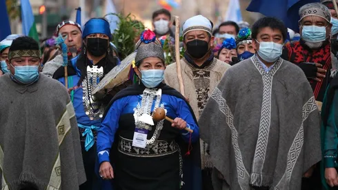Loncóon es la presidenta de la Convención Constitucional representando al pueblo Mapuche