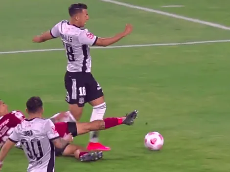 ¡Polémica! Colo Colo reclama penal sobre Iván Morales