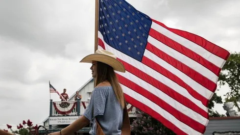 Fuegos artificiales y desfiles llenan las calles estadounidenses para conmemorar la fecha.