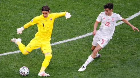 Pedri se ha adueñado del mediocampo de España con 18 años.