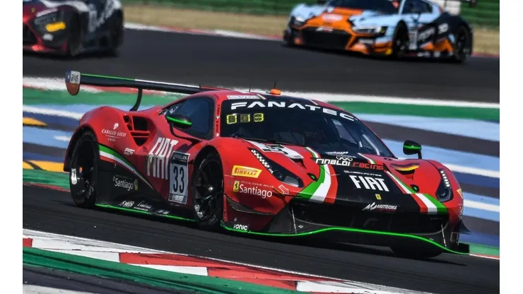 Este es el tercer cuarto puesto de la temporada para el chileno, que en la Carrera 2 de este domingo 4 volverá a luchar por el primer podio 2021.