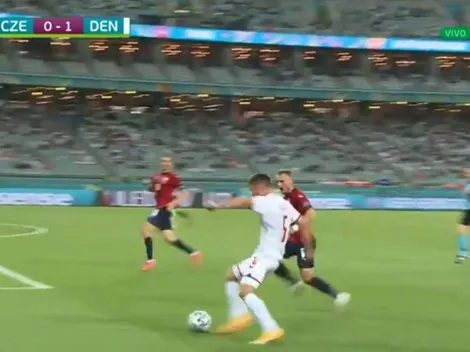 El perfecto centro de tres dedos de Maehle para el 2-0