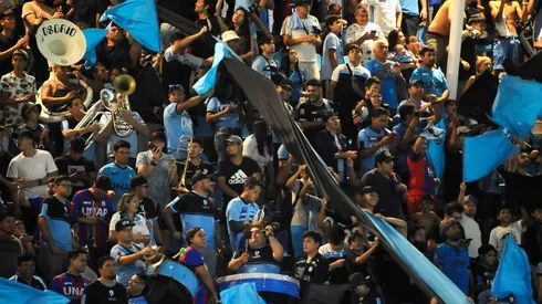 Los hinchas están a poco de regresar a los estadios de nuestro país, y la campaña de TNT Sports junto al Gobierno incentivan la inoculación para cuidarnos contra el covid.