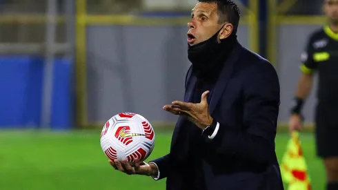 El DT de la UC están en el ojo del huracán por haber faltado el respeto al trabajo de un periodista,.