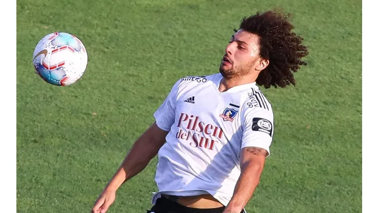 Maximiliano Falcón retoma la titularidad en Colo Colo.