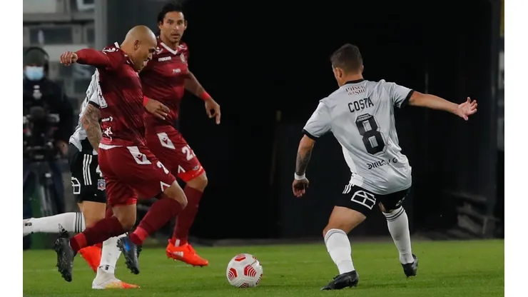 Chupete Suazo se lesionó contra Colo Colo en el torneo nacional