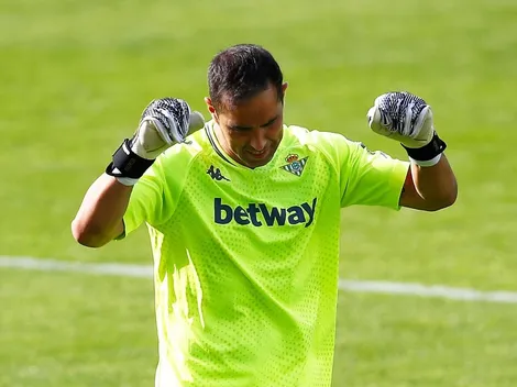 Colo Colo se ve lejos: Betis planea renovación de Bravo