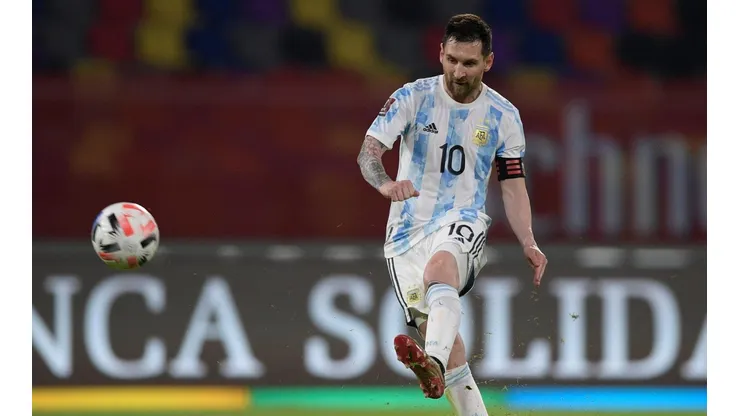 Lionel Messi está en la selección argentina y aún no resuelve su futuro