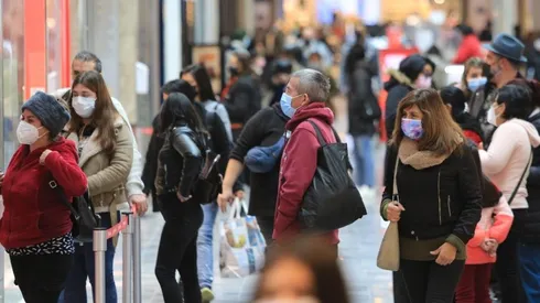 Una gran cantidad de comunas avanzan de fase esta semana.