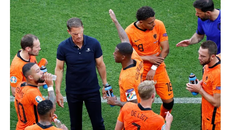 Frank de Boer deja inmediatamente el cargo como entrenador de Países Bajos.