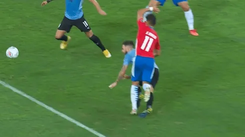 Uruguay se pone en ventaja con un penal ante Paraguay