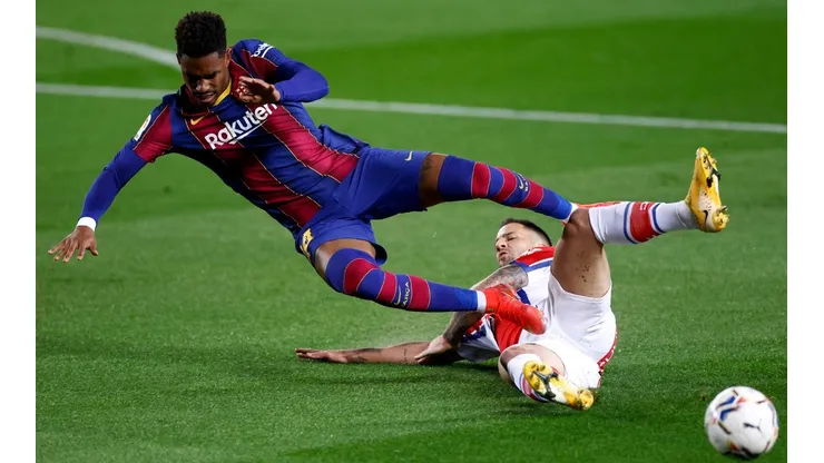 Junior Firpo no pudo consolidarse en Barcelona y ahora espera hacerlo en el Leeds United de Inglaterra