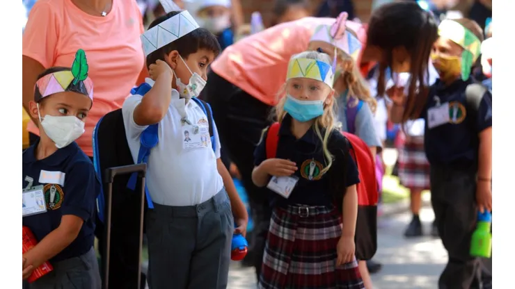 ¿Desde qué fase del Plan Paso a Paso pueden abrir los colegios?