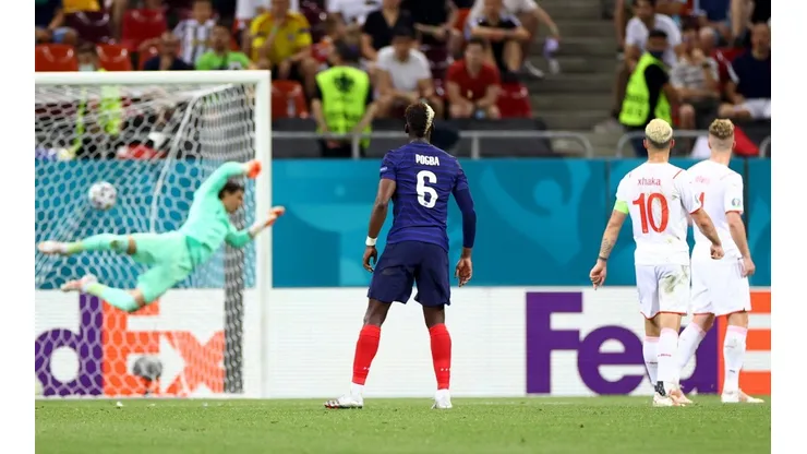 Paul Pogba se mandó un auténtico golazo para el 3-1 temporal de Francia.