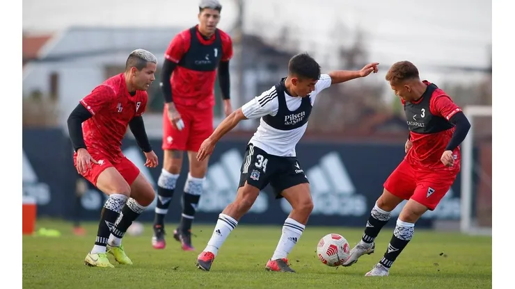 Vicente Pizarro es uno de los juveniles albos que tendrán opciones en Copa Chile
