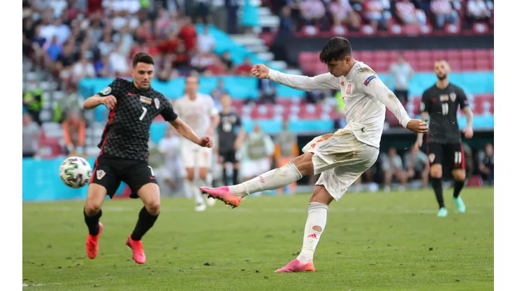 Álvaro Morata anotó un auténtico golazo en la prórroga.
