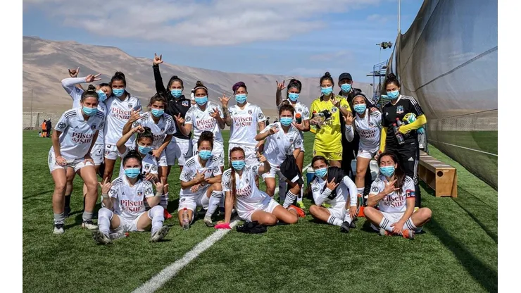 Colo Colo festeja la goleada 5-0 sobre Iquique en el norte