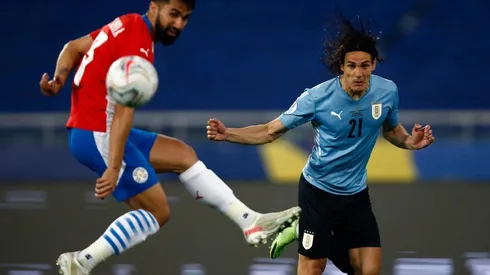 Cavani anotó el gol de la victoria de Uruguay ante Paraguay