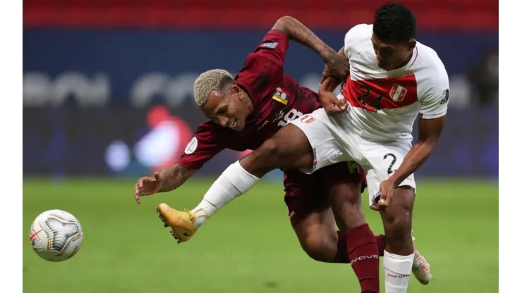 Los peruanos vencieron 1-0 a Venezuela y ahora esperan por Chile