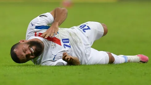 Bareiro sufrió una terrible doble lesión tras el choque con Chile