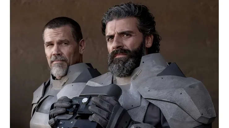 Josh Brolin y Oscar Isaac en una escena de Dune.