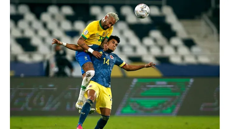 Neymar fue protagonista en el partido de Brasil ante Colombia.