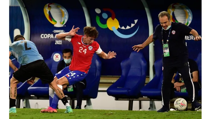Lasarte llamó a Luciano Arriagada a Copa América y se ganó críticas